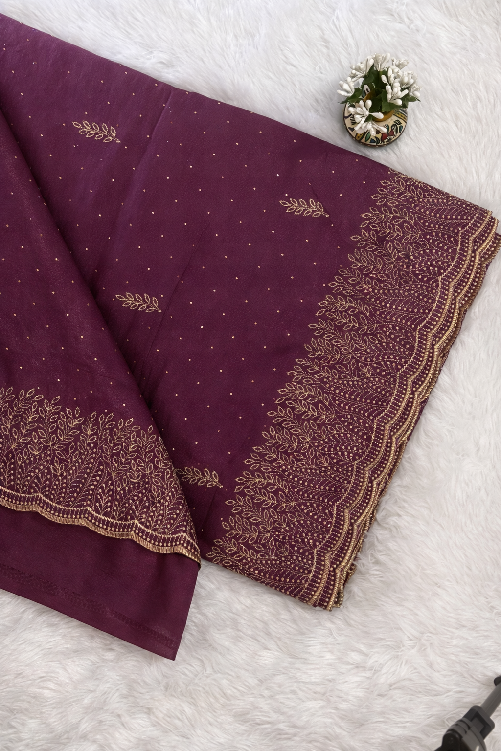 Purple Embroidered Saree with Intricate Thread Work Border