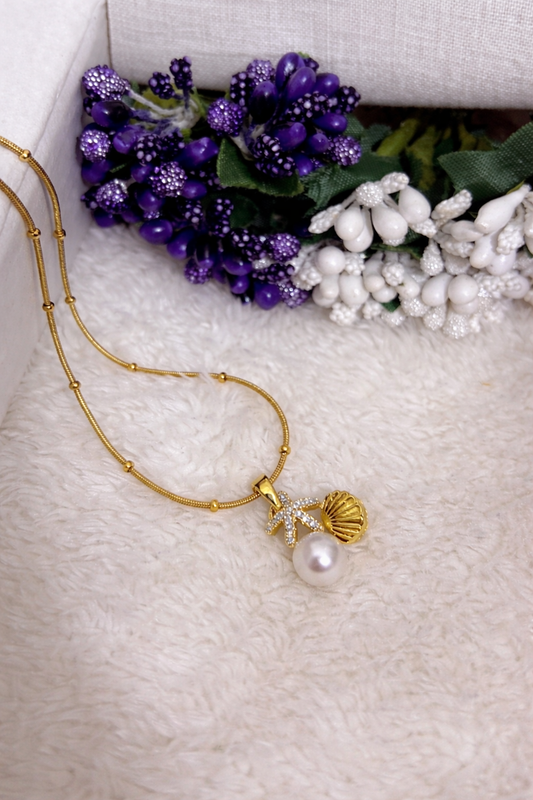 Golden Pearl Seashell Pendant Necklace