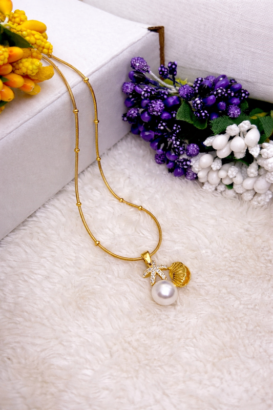 Golden Pearl Seashell Pendant Necklace
